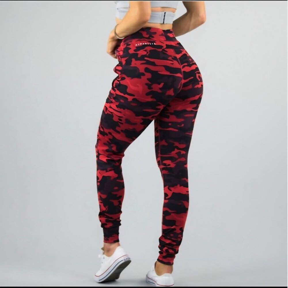 NWOT ALPHALETE (XS) Red Camo Jogger Active Pants